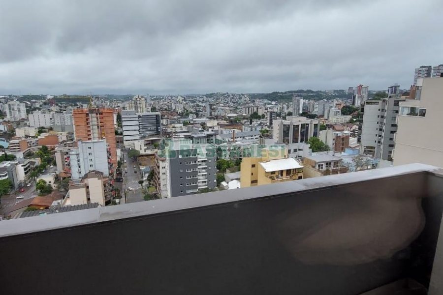 Apto Mobiliado com 80m², 2 dormitórios, 2 vagas, no bairro Madureira em Caxias do Sul para Alugar