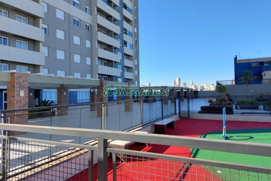 Apto Mobiliado com 80m², 2 dormitórios, 2 vagas, no bairro Madureira em Caxias do Sul para Alugar