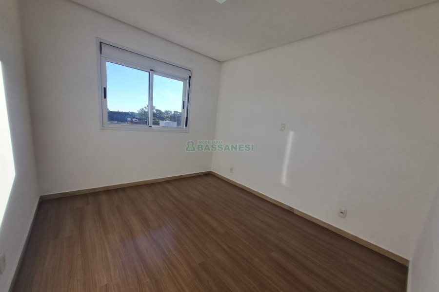 Apartamento com 57m², 2 dormitórios, 1 vaga, no bairro Nossa Senhora da Saúde em Caxias do Sul para Alugar