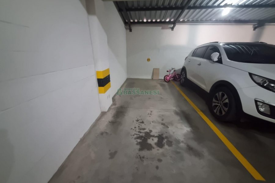 Apartamento com 57m², 2 dormitórios, 1 vaga, no bairro Nossa Senhora da Saúde em Caxias do Sul para Alugar