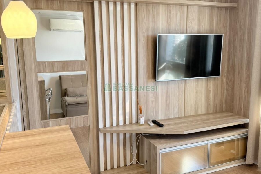 Apto Mobiliado com 40m², 1 dormitório, 1 vaga, no bairro Villagio Iguatemi em Caxias do Sul para Alugar