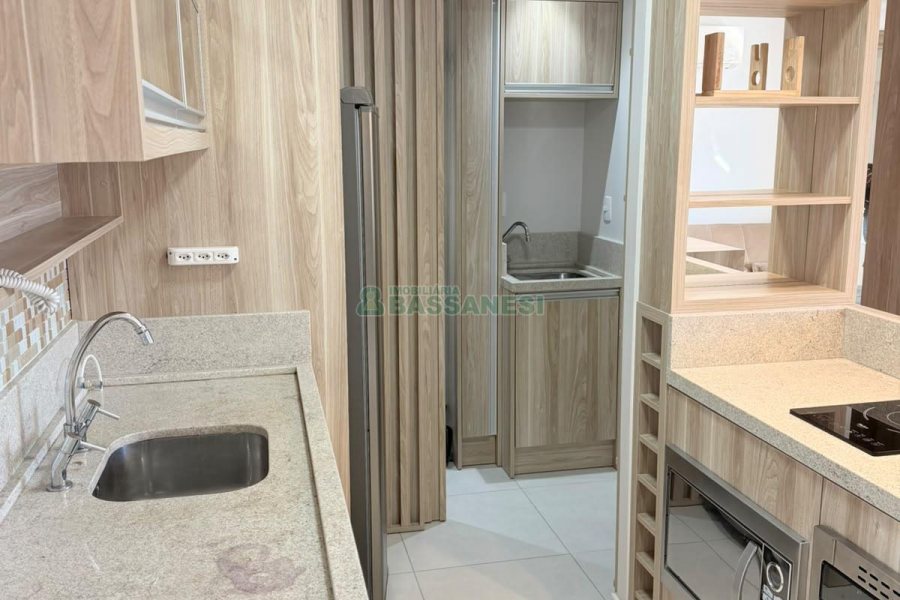 Apto Mobiliado com 40m², 1 dormitório, 1 vaga, no bairro Villagio Iguatemi em Caxias do Sul para Alugar