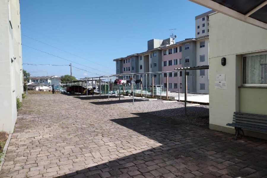 Apartamento com 54m², 2 dormitórios, 1 vaga, no bairro Morada dos Alpes em Caxias do Sul para Comprar