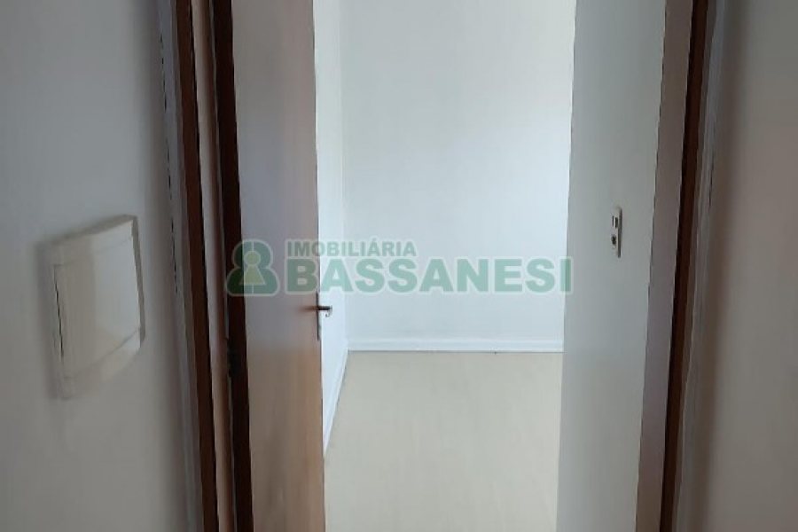 Apartamento com 54m², 2 dormitórios, 1 vaga, no bairro Morada dos Alpes em Caxias do Sul para Comprar