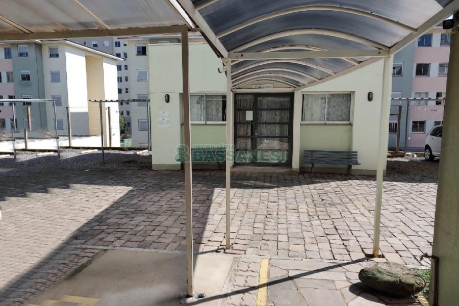 Apartamento com 54m², 2 dormitórios, 1 vaga, no bairro Morada dos Alpes em Caxias do Sul para Comprar