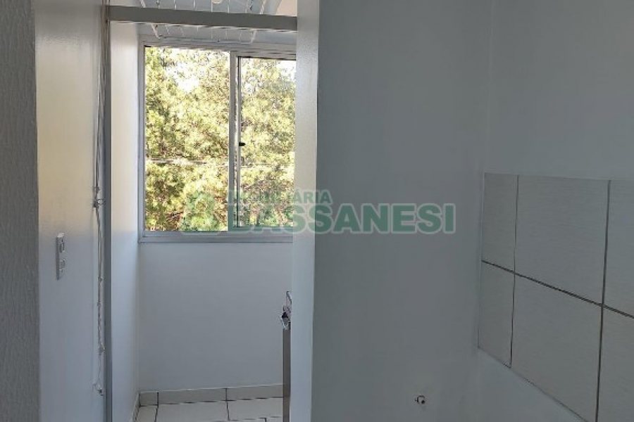 Apartamento com 54m², 2 dormitórios, 1 vaga, no bairro Morada dos Alpes em Caxias do Sul para Comprar
