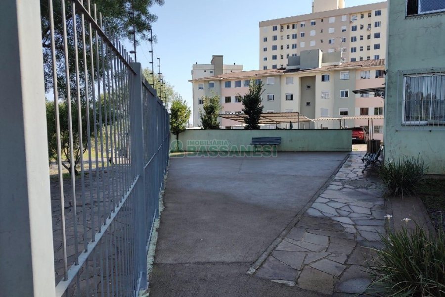 Apartamento com 54m², 2 dormitórios, 1 vaga, no bairro Morada dos Alpes em Caxias do Sul para Comprar