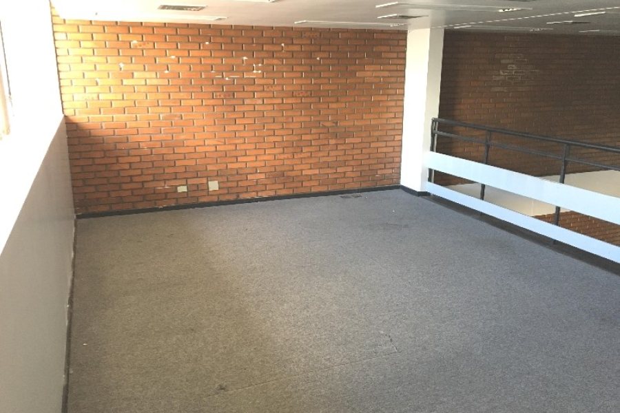 Loja com 565m², no bairro Centro em Caxias do Sul para Alugar