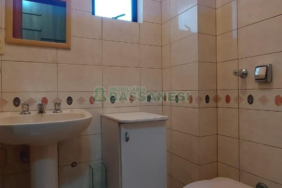 Sala com 50m², no bairro Centro em Caxias do Sul para Alugar