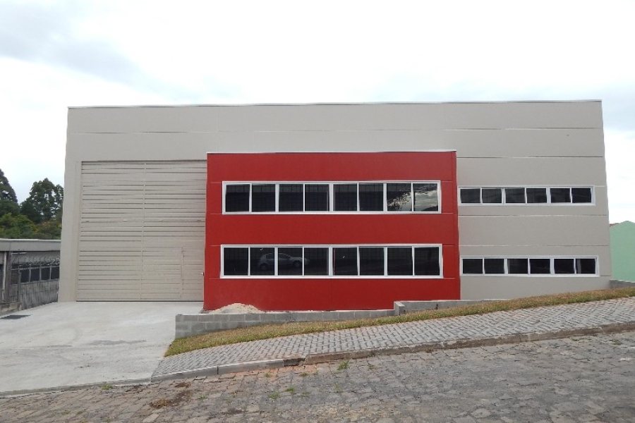 Pavilhão com 570m², no bairro Cidade Nova em Caxias do Sul para Alugar