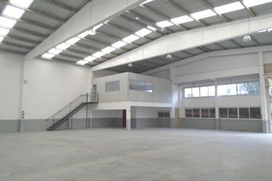 Pavilhão com 570m², no bairro Cidade Nova em Caxias do Sul para Alugar