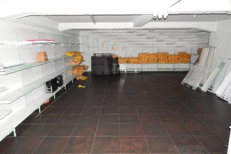Loja com 250m², no bairro São Pelegrino em Caxias do Sul para Alugar