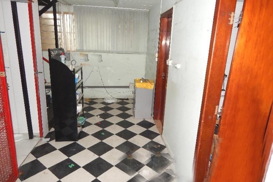Loja com 250m², no bairro São Pelegrino em Caxias do Sul para Alugar