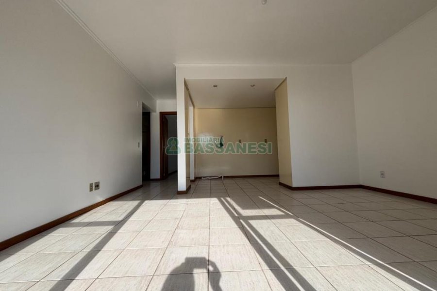 Apartamento com 56m², 1 dormitório, no bairro Centro em Caxias do Sul para Alugar