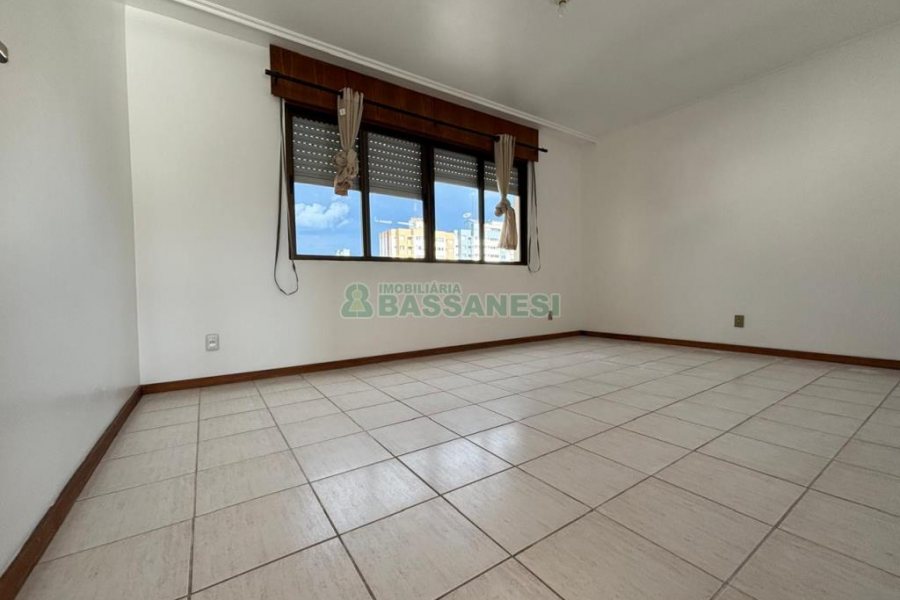 Apartamento com 56m², 1 dormitório, no bairro Centro em Caxias do Sul para Alugar