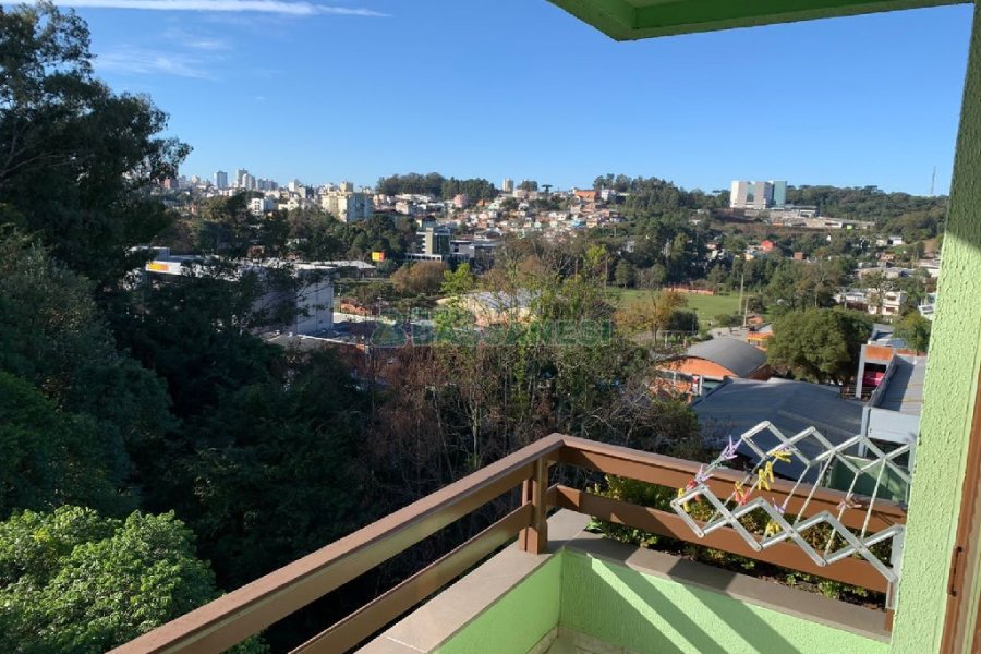 Apartamento com 95m², 2 dormitórios, 2 vagas, no bairro Santa Catarina em Caxias do Sul para Comprar