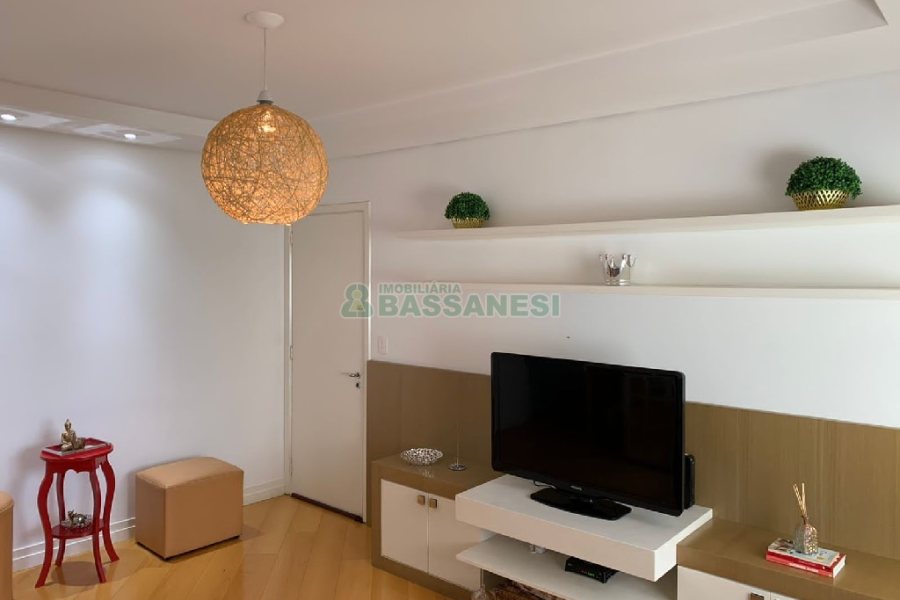 Apartamento com 95m², 2 dormitórios, 2 vagas, no bairro Santa Catarina em Caxias do Sul para Comprar