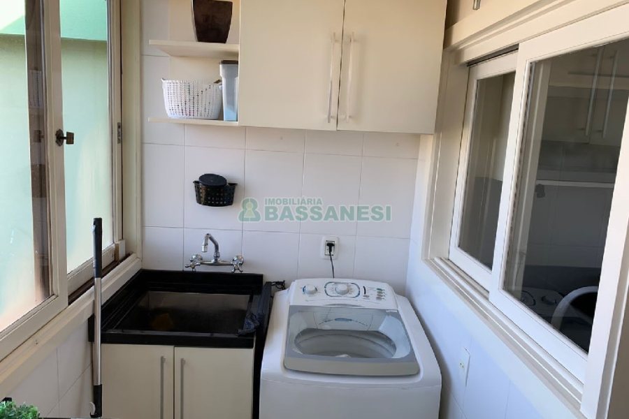 Apartamento com 95m², 2 dormitórios, 2 vagas, no bairro Santa Catarina em Caxias do Sul para Comprar