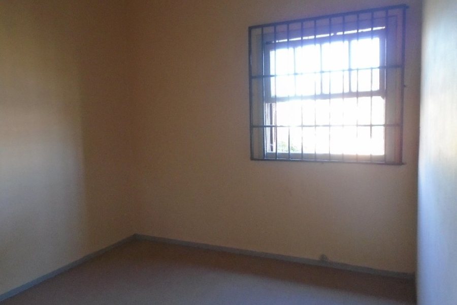 Apartamento com 70m², 3 dormitórios, no bairro Kayser em Caxias do Sul para Alugar
