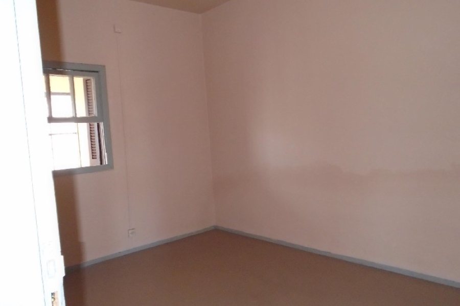 Apartamento com 70m², 3 dormitórios, no bairro Kayser em Caxias do Sul para Alugar