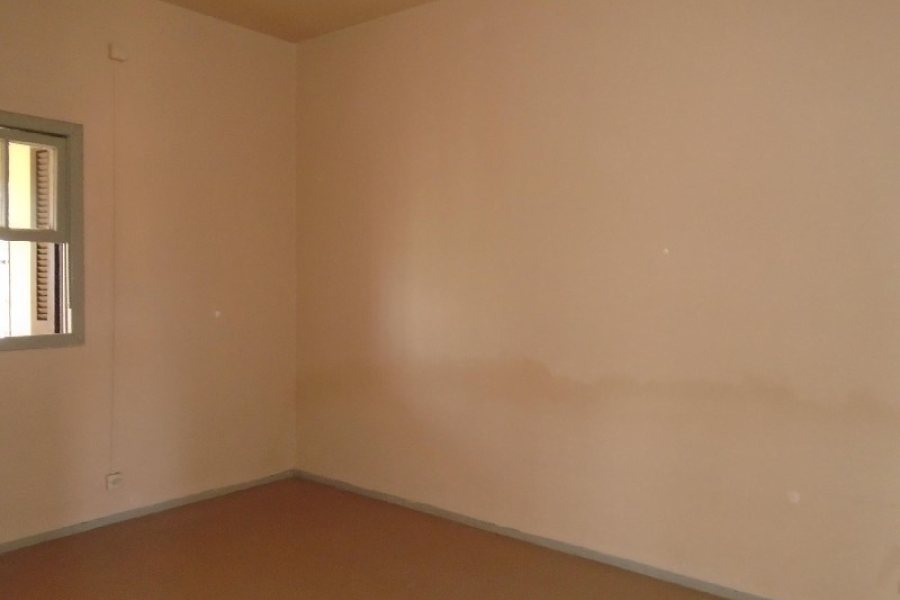 Apartamento com 70m², 3 dormitórios, no bairro Kayser em Caxias do Sul para Alugar