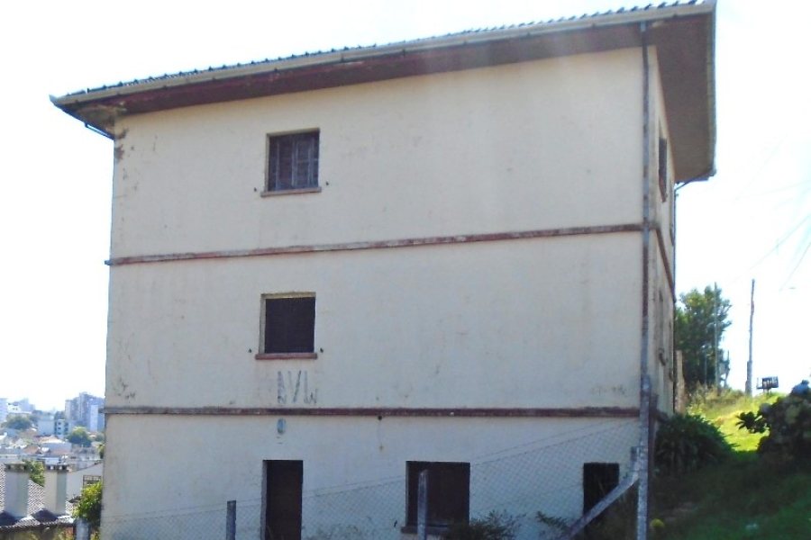 Apartamento com 70m², 3 dormitórios, no bairro Kayser em Caxias do Sul para Alugar