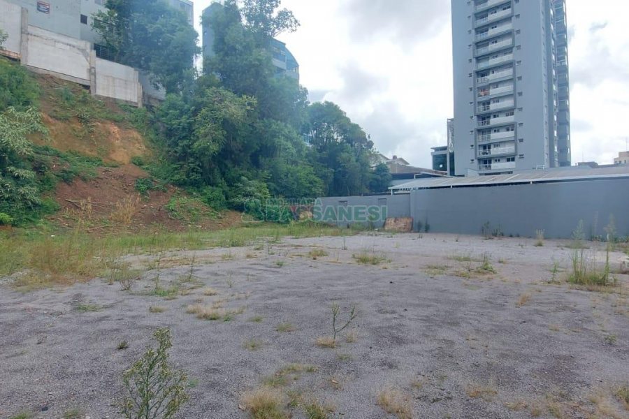 Terreno com 1100m², no bairro Lourdes em Caxias do Sul para Alugar