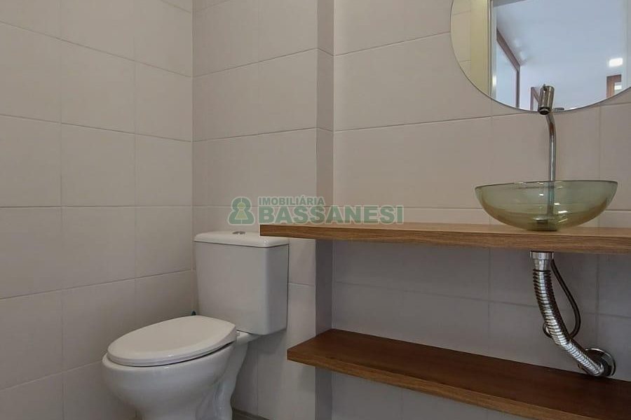 Sala com 48m², 1 vaga, no bairro Centro em Caxias do Sul para Alugar