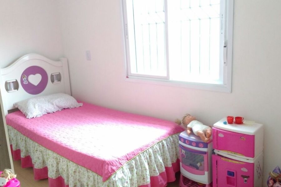 Sobrado com 85m², 2 dormitórios, 1 vaga, no bairro Paiquere em Caxias do Sul para Comprar