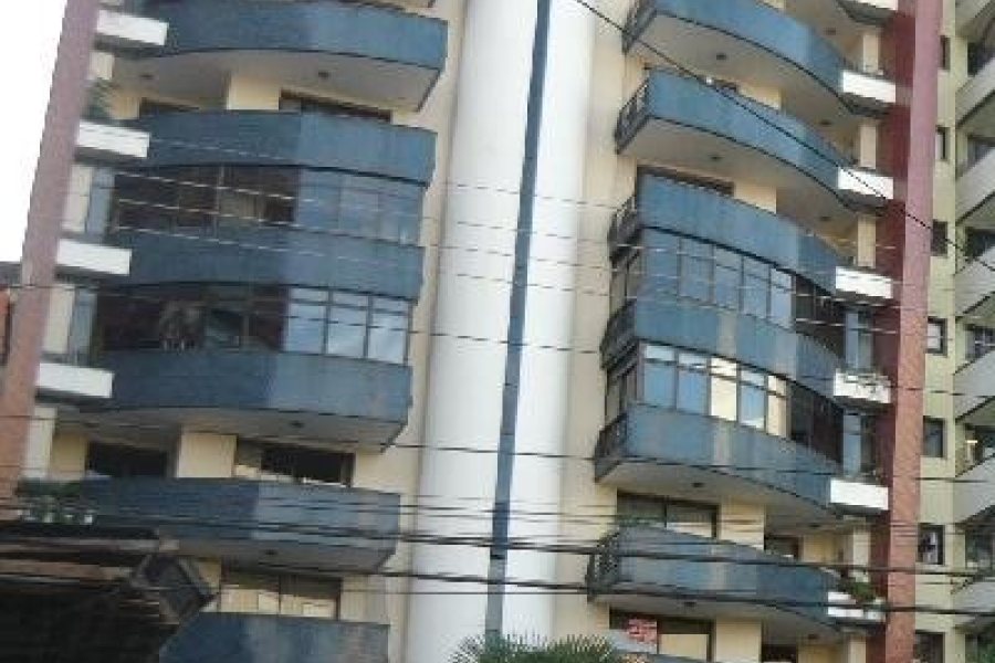 Apto Mobiliado com 122m², 3 dormitórios, 2 vagas, no bairro São Pelegrino em Caxias do Sul para Alugar