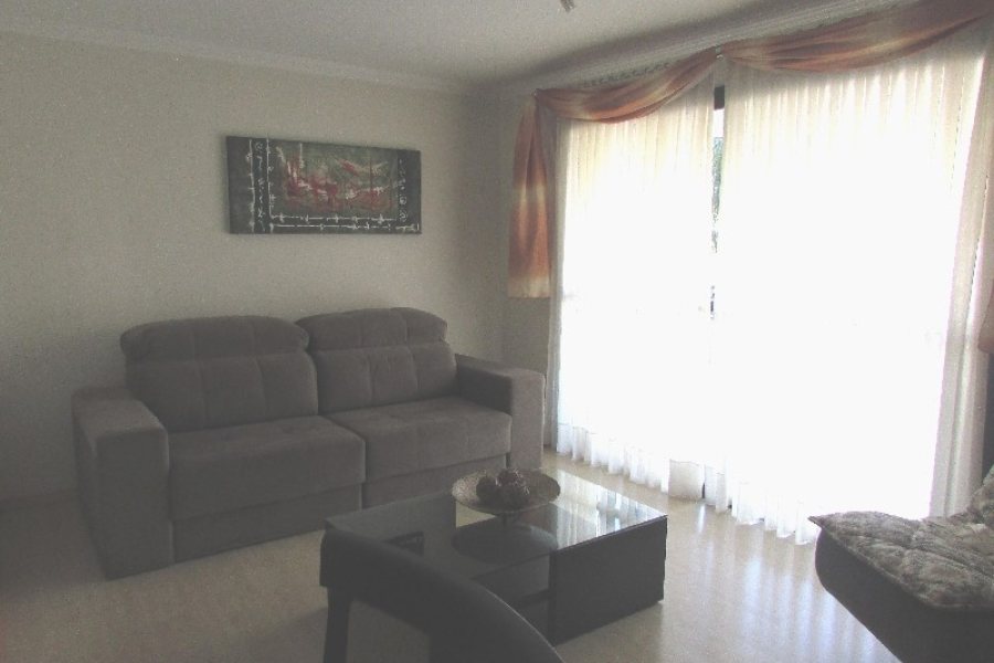 Apto Mobiliado com 122m², 3 dormitórios, 2 vagas, no bairro São Pelegrino em Caxias do Sul para Alugar