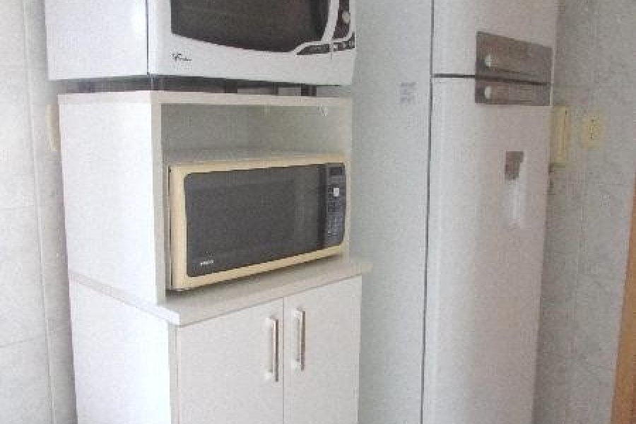 Apto Mobiliado com 122m², 3 dormitórios, 2 vagas, no bairro São Pelegrino em Caxias do Sul para Alugar