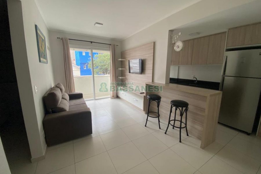 Apto Mobiliado com 41m², 1 dormitório, 1 vaga, no bairro Centro em Caxias do Sul para Alugar