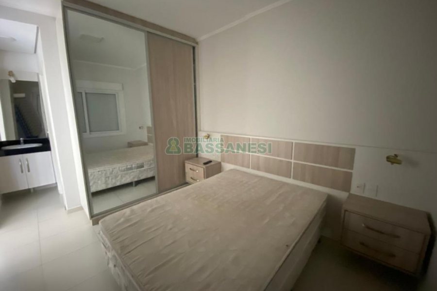 Apto Mobiliado com 41m², 1 dormitório, 1 vaga, no bairro Centro em Caxias do Sul para Alugar