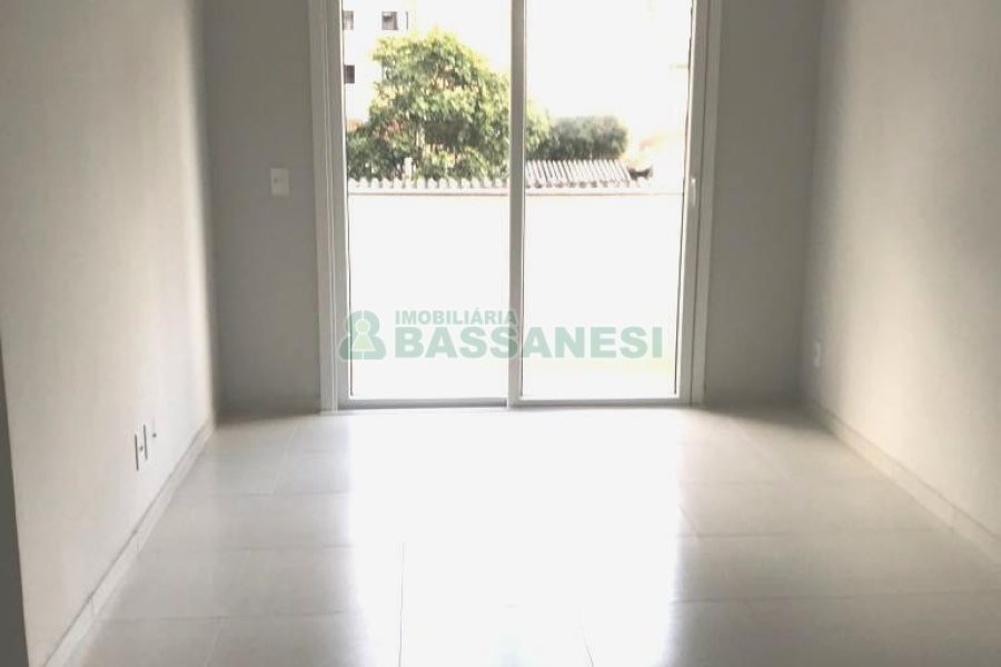 Apartamento com 48m², 1 dormitório, 1 vaga, no bairro Centro em Caxias do Sul para Comprar
