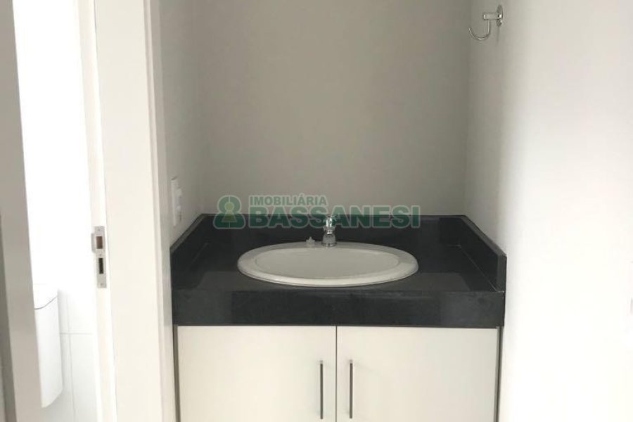 Apartamento com 48m², 1 dormitório, 1 vaga, no bairro Centro em Caxias do Sul para Comprar