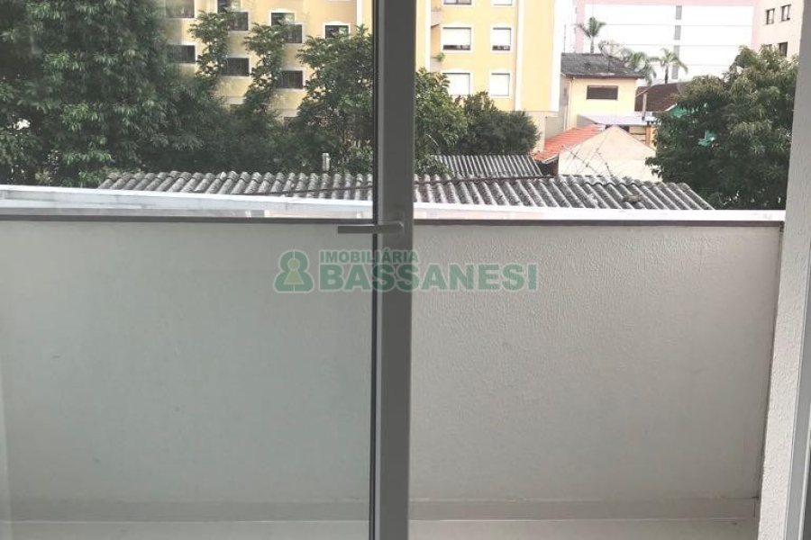 Apartamento com 48m², 1 dormitório, 1 vaga, no bairro Centro em Caxias do Sul para Comprar