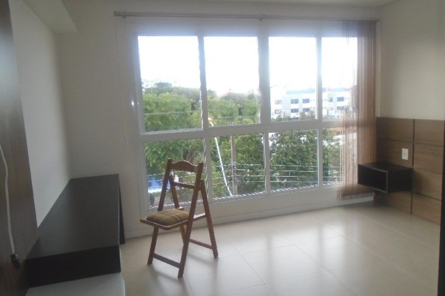 Apto Mobiliado com 53m², 1 dormitório, 1 vaga, no bairro Petrópolis em Caxias do Sul para Alugar