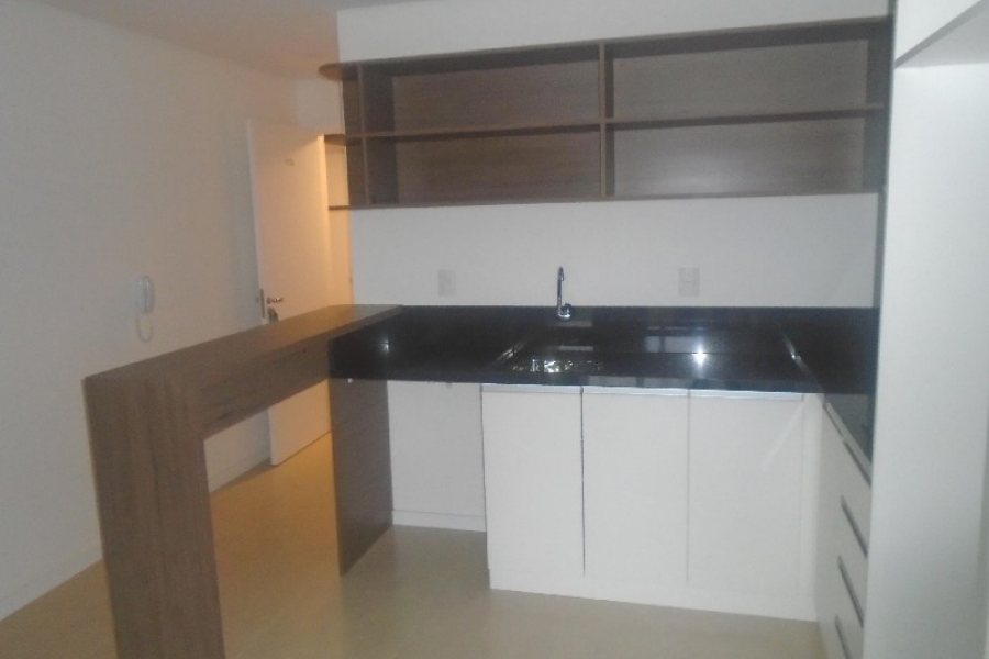 Apto Mobiliado com 53m², 1 dormitório, 1 vaga, no bairro Petrópolis em Caxias do Sul para Alugar