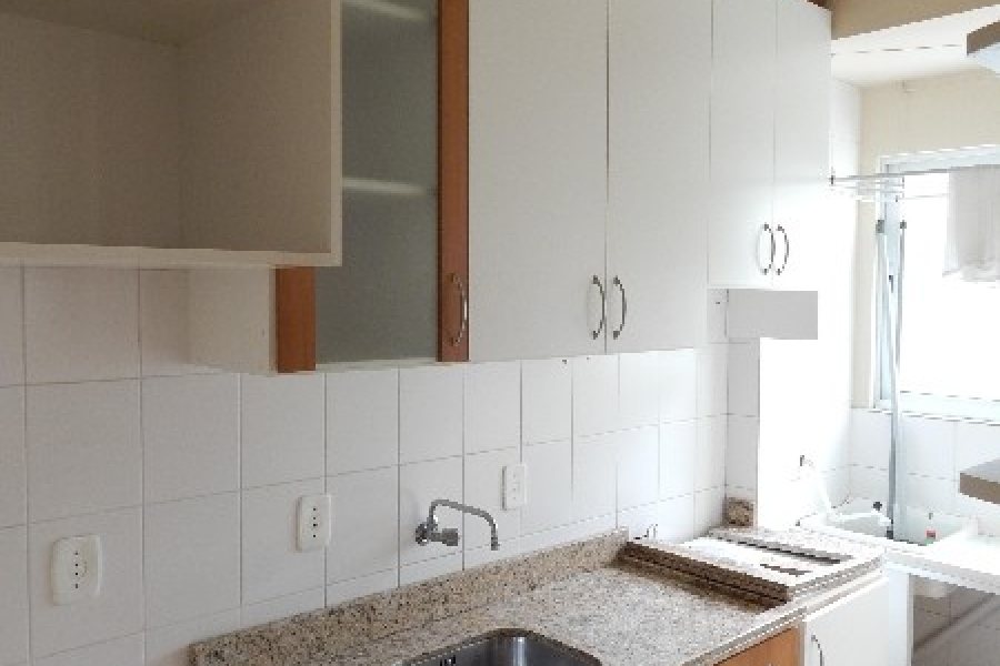 Apto Mobiliado com 36m², 1 dormitório, no bairro Lourdes em Caxias do Sul para Alugar