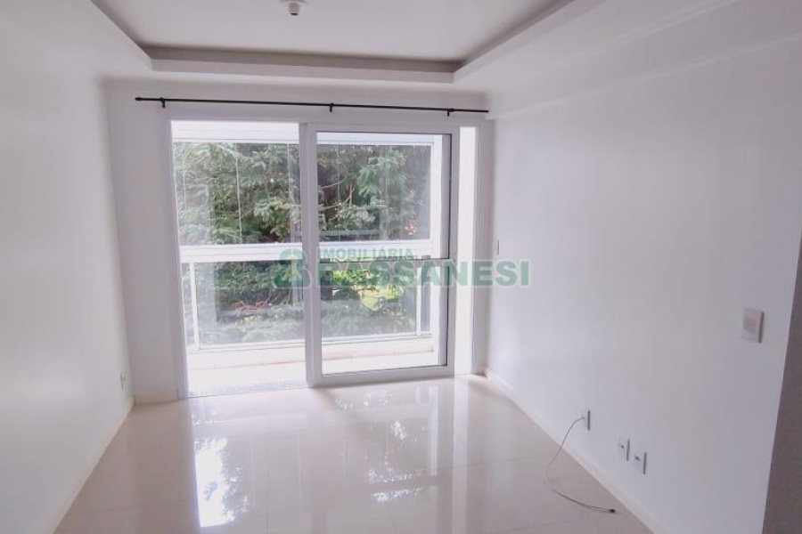 Apartamento com 73m², 2 dormitórios, 1 vaga, no bairro Lourdes em Caxias do Sul para Comprar