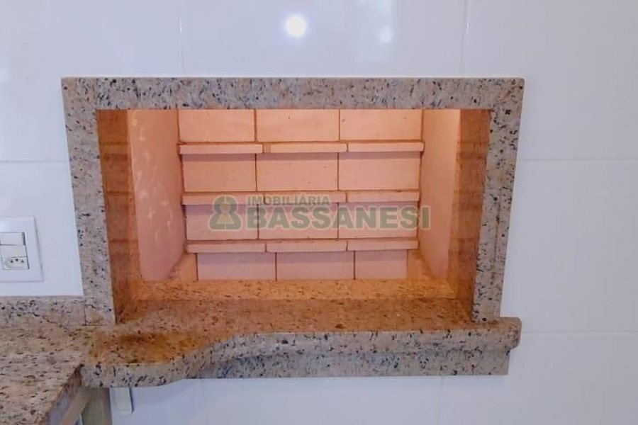 Apartamento com 73m², 2 dormitórios, 1 vaga, no bairro Lourdes em Caxias do Sul para Comprar