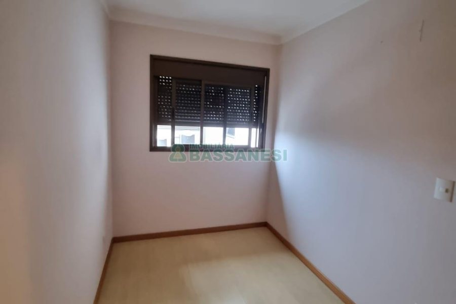 Apartamento com 108m², 3 dormitórios, 2 vagas, no bairro São Pelegrino em Caxias do Sul para Comprar