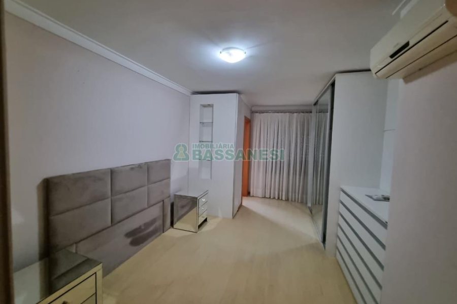 Apartamento com 108m², 3 dormitórios, 2 vagas, no bairro São Pelegrino em Caxias do Sul para Comprar