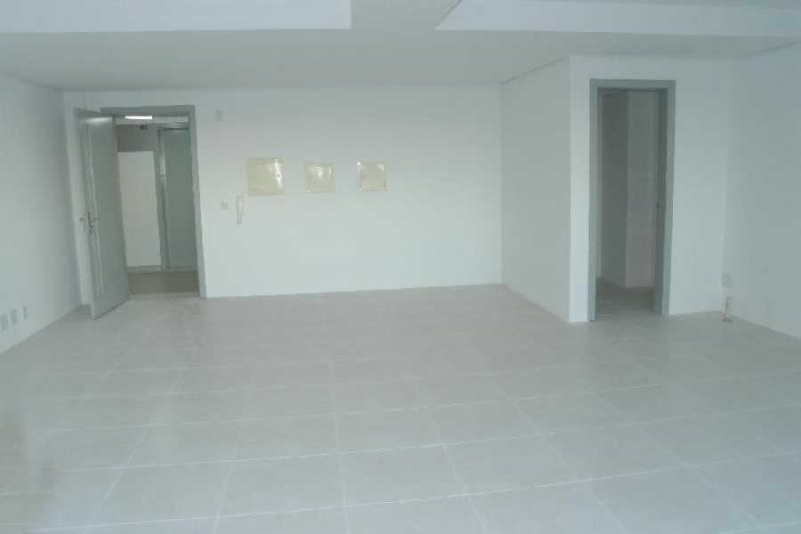 Sala com 55m², 1 vaga, no bairro Jardim América em Caxias do Sul para Comprar