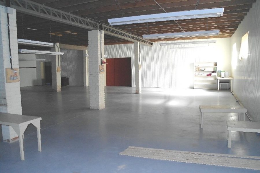 Pavilhão com 1275m², no bairro Forqueta em Caxias do Sul para Alugar ou Comprar