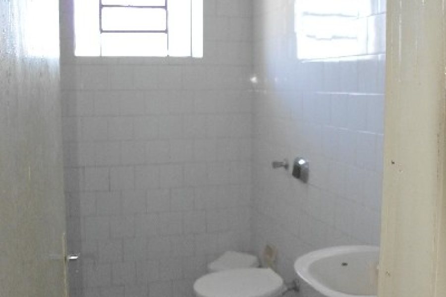 Pavilhão com 1275m², no bairro Forqueta em Caxias do Sul para Alugar ou Comprar