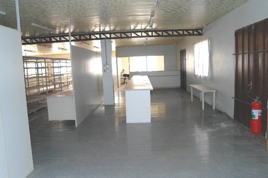 Pavilhão com 1275m², no bairro Forqueta em Caxias do Sul para Alugar ou Comprar