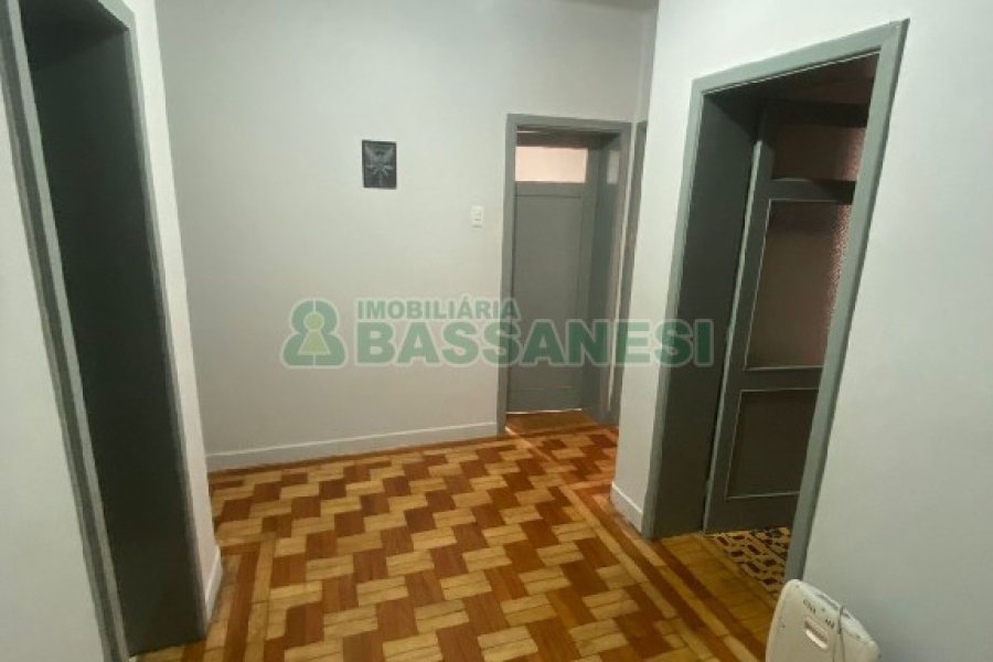 Apartamento com 102m², 3 dormitórios, no bairro Centro em Caxias do Sul para Comprar