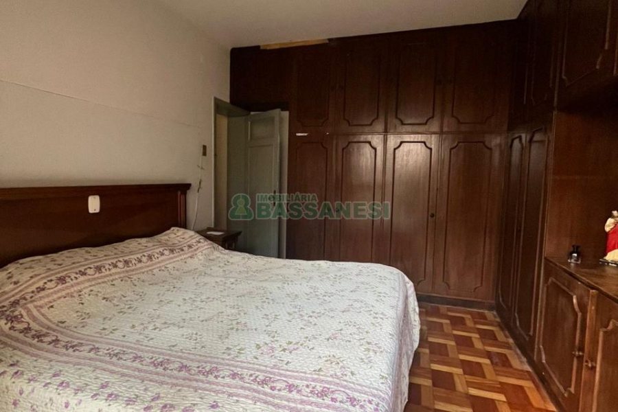 Apartamento com 102m², 3 dormitórios, no bairro Centro em Caxias do Sul para Comprar